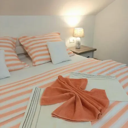 Apartment Pod Sivym Vrchom *