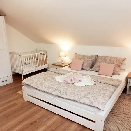 Lejlighed Pod Sivym Vrchom *